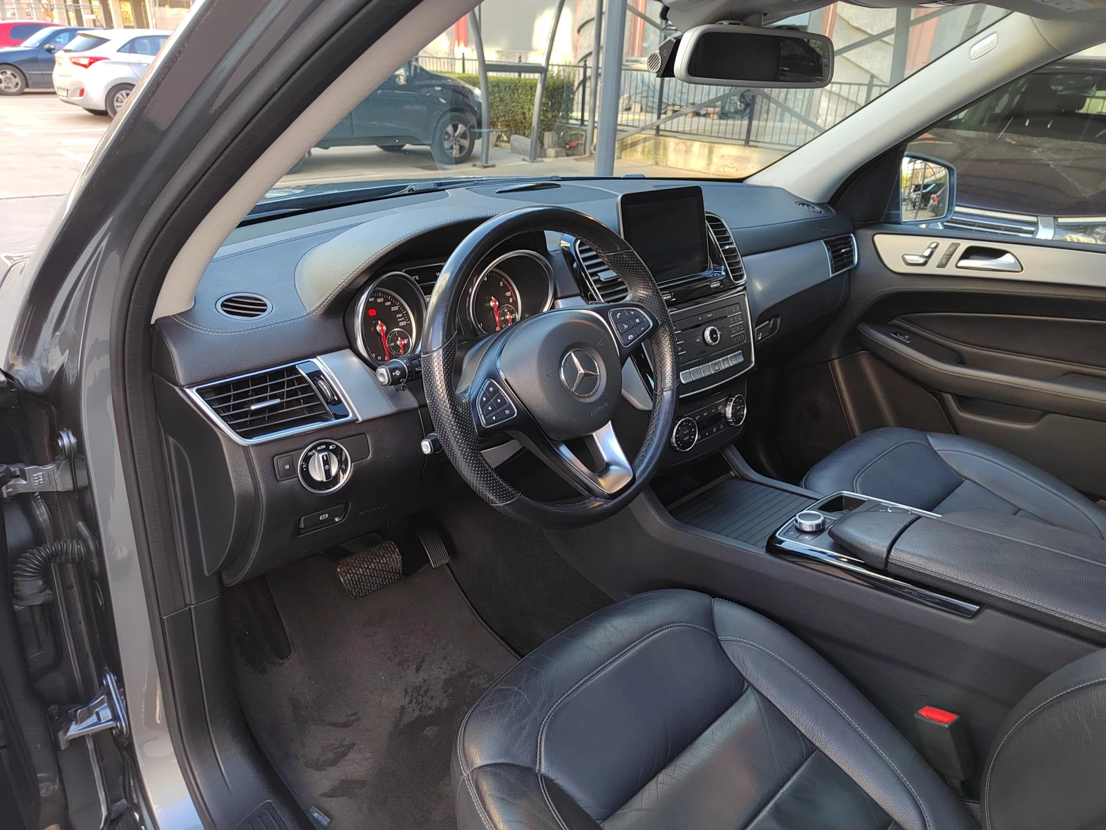 Mercedes-Benz GLE 350  - изображение 9