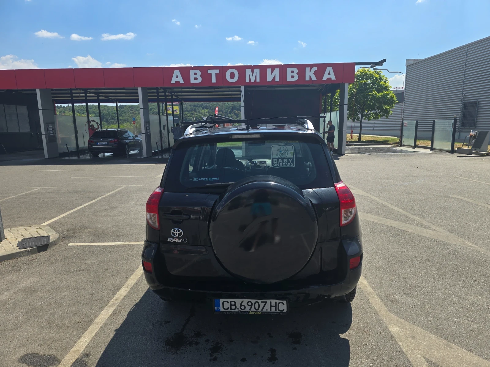 Toyota Rav4 2.2D-4D 4x4 - изображение 2