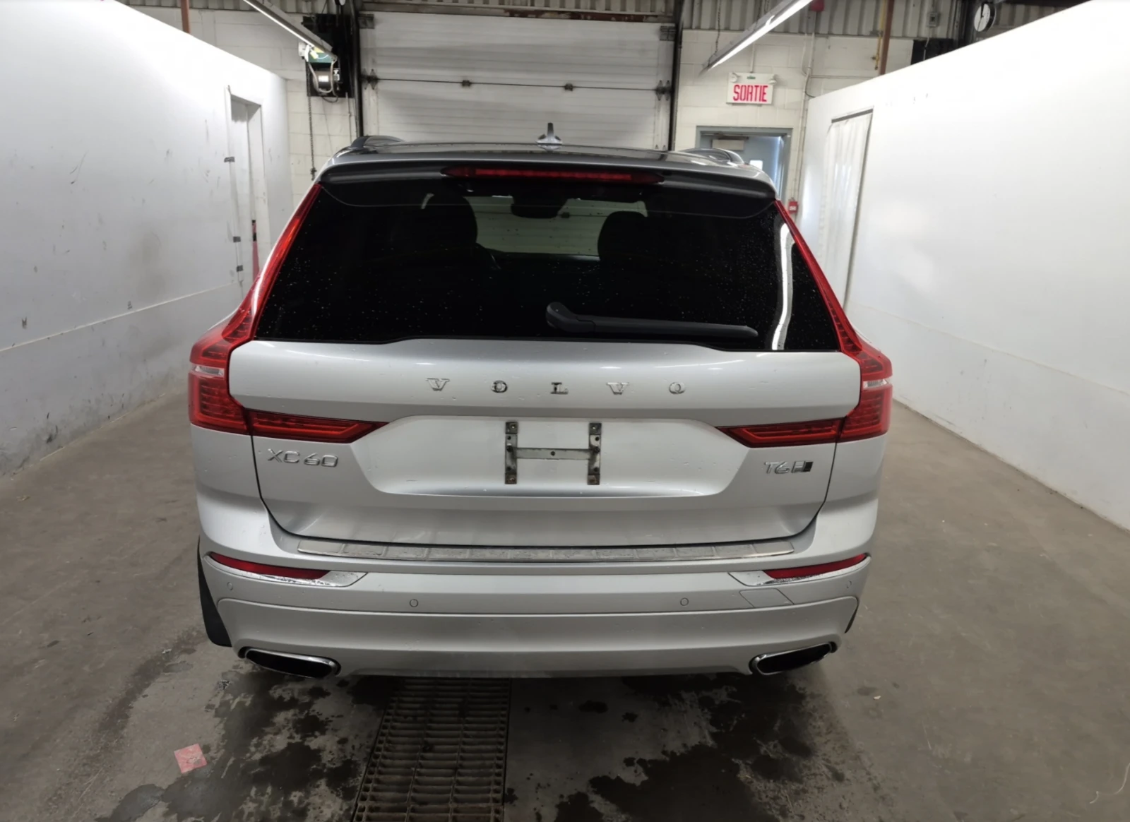 Volvo XC60 INSCRIPTION - изображение 6