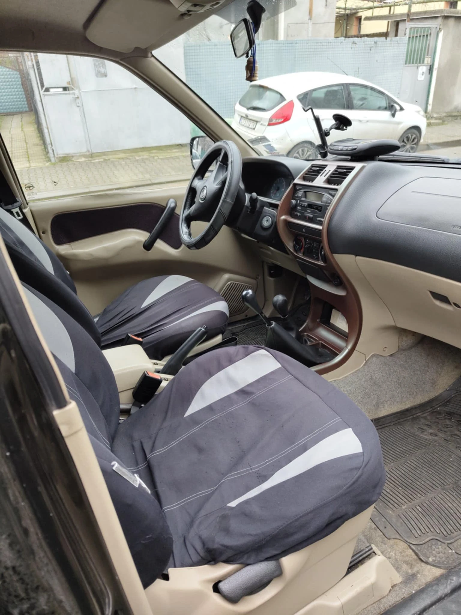 Nissan Terrano  - изображение 5