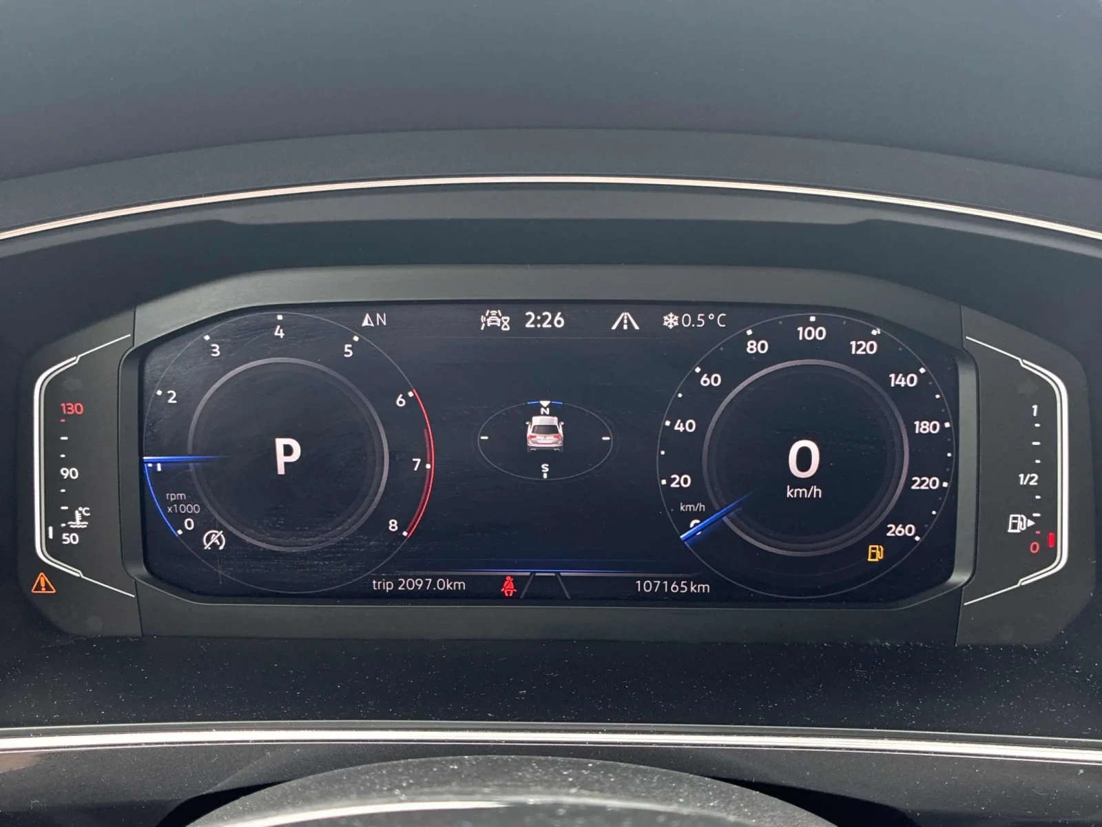 VW Tiguan R* LINE* 4MOTION* ДИГИТАЛНО* ТАБЛО* 360КАМЕРА* ДИС, снимка 11 - Автомобили и джипове - 53923811