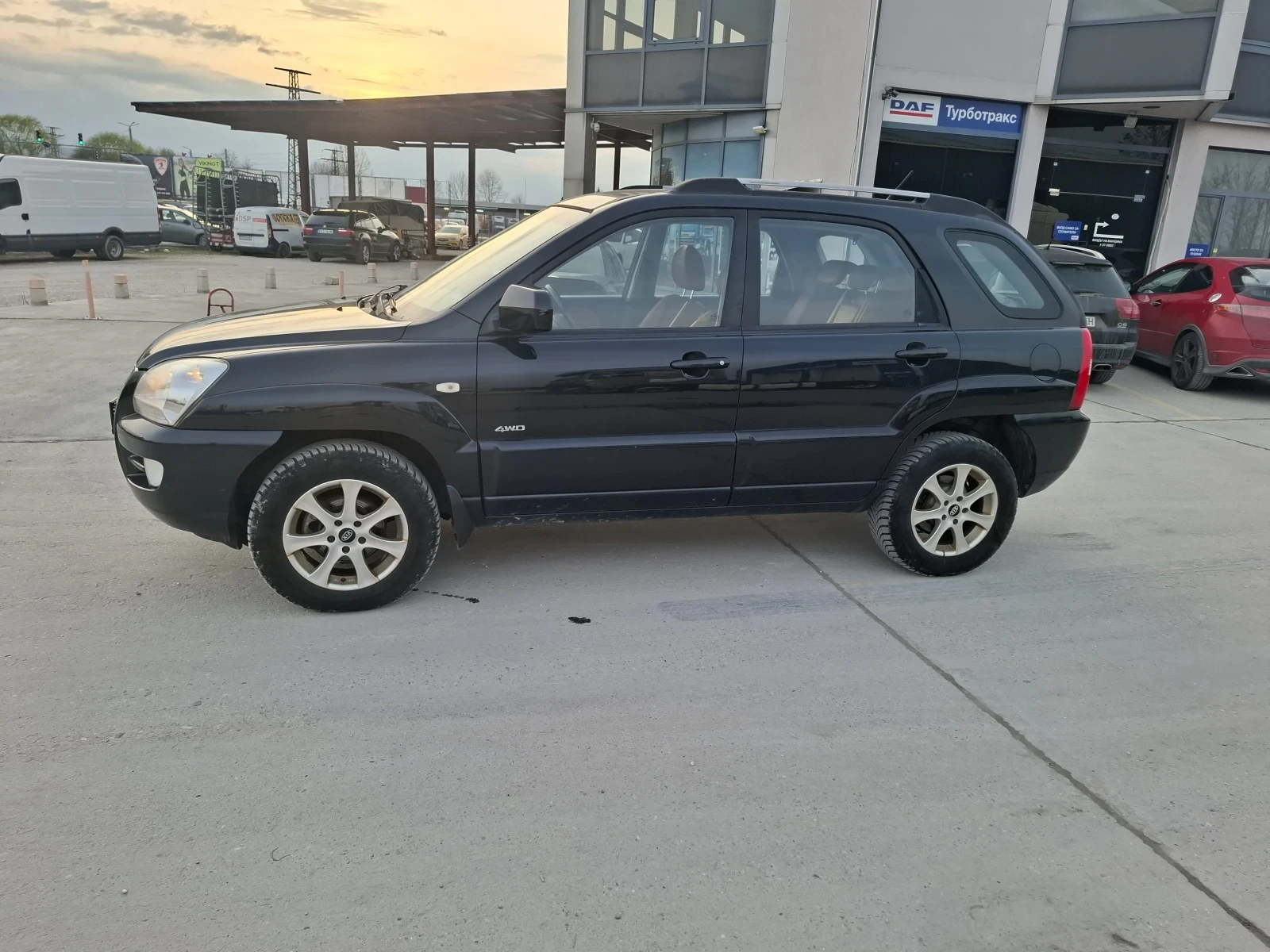 Kia Sportage, снимка 3 - Автомобили и джипове - 53926051