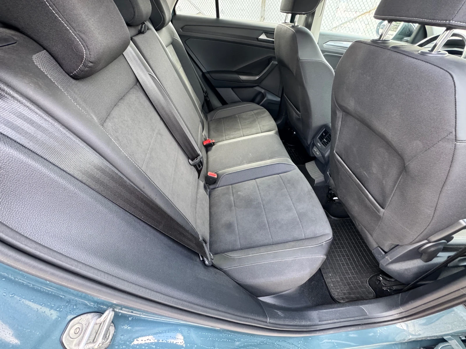 VW T-Roc Benzin гаранционен , снимка 12 - Автомобили и джипове - 54005342