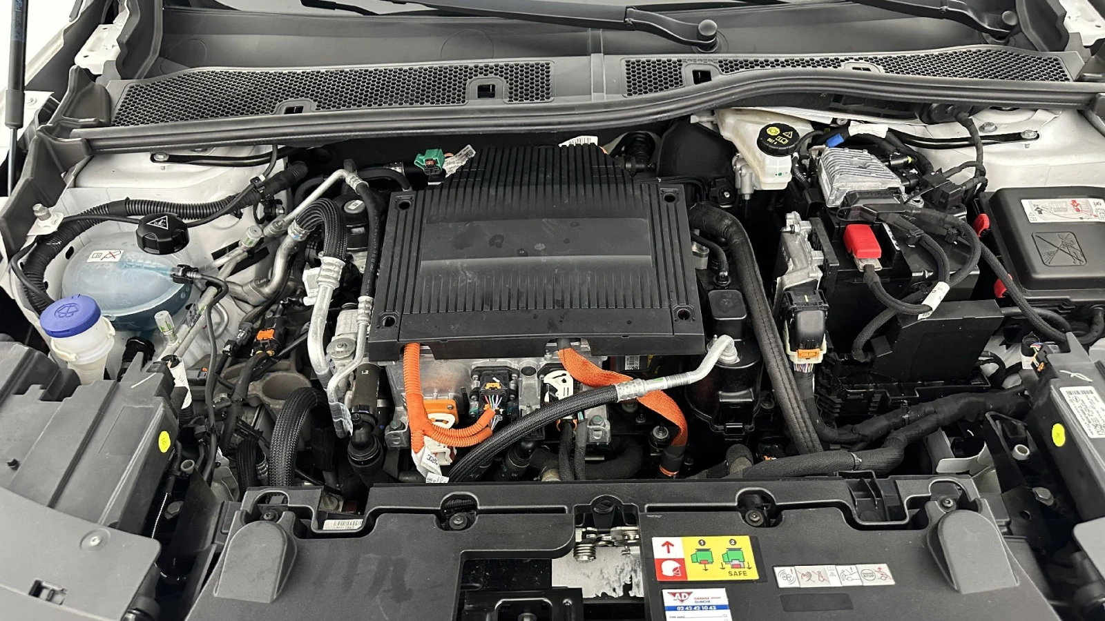 Opel Mokka e Ultimate , снимка 9 - Автомобили и джипове - 54144071