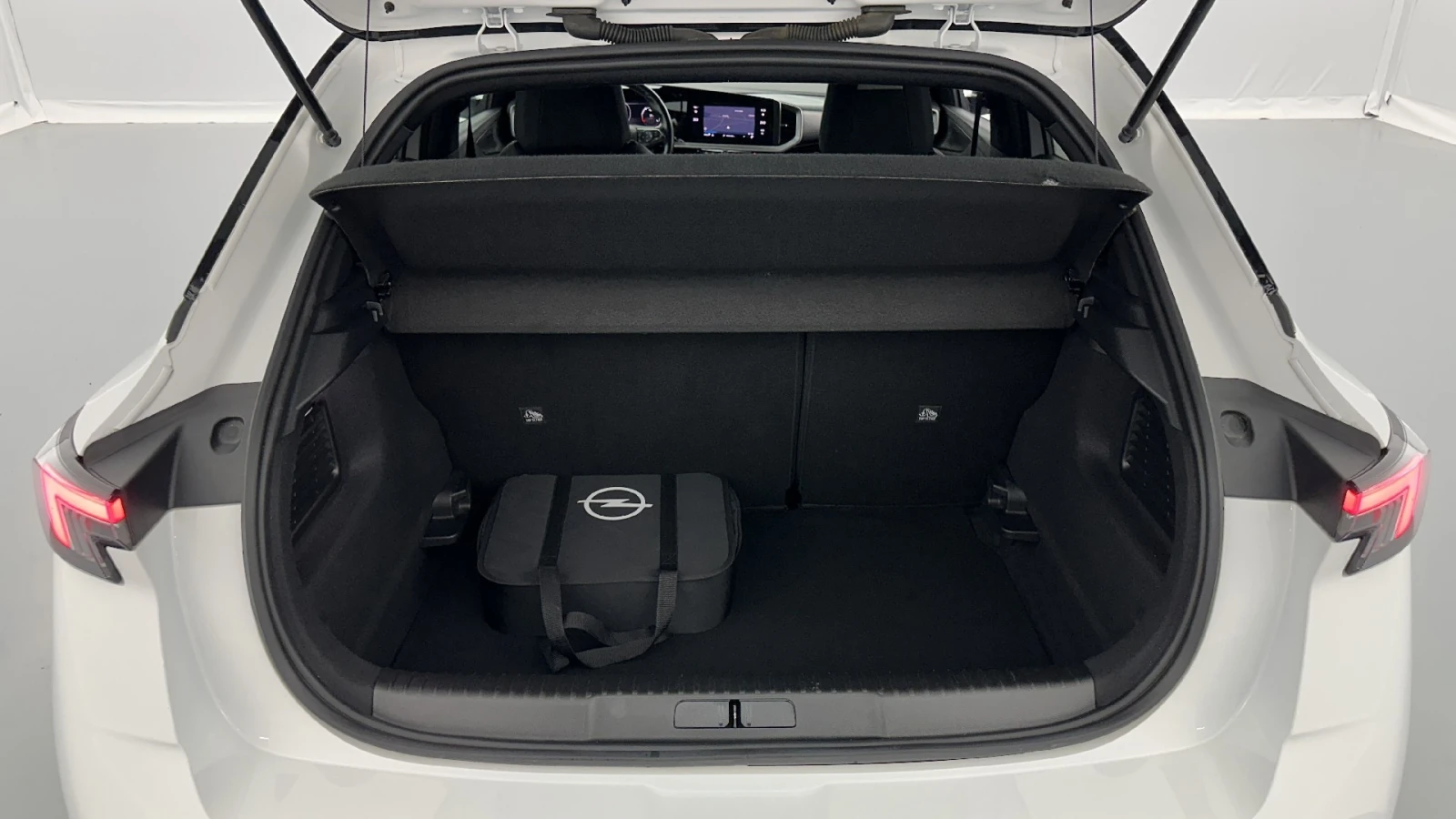 Opel Mokka e Ultimate , снимка 11 - Автомобили и джипове - 54144071