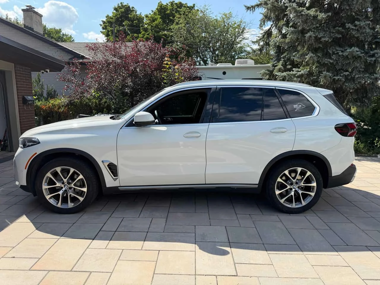 BMW X5 xDrive40i/ПАНОРАМА/ДИСТРОНИК/360 КАМЕРИ, снимка 3 - Автомобили и джипове - 55401305