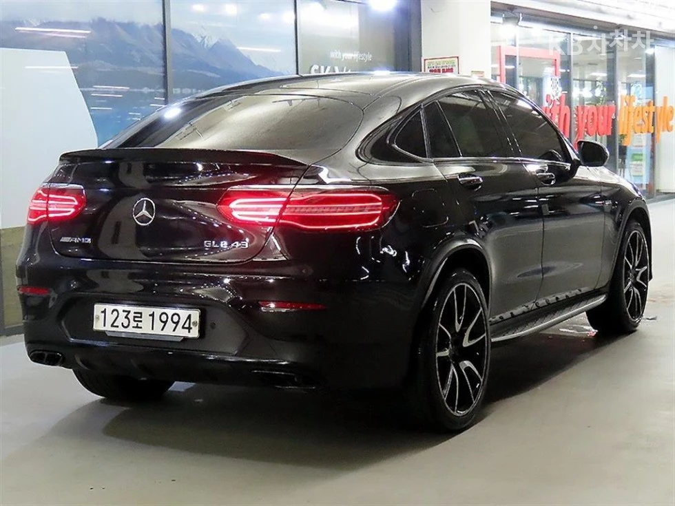 Mercedes-Benz GLC 43 AMG 4MATIC BURMESTER HEAD UP 360CAM, снимка 2 - Автомобили и джипове - 55653770