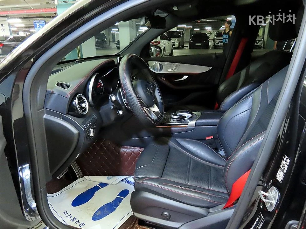 Mercedes-Benz GLC 43 AMG 4MATIC BURMESTER HEAD UP 360CAM, снимка 6 - Автомобили и джипове - 55653770