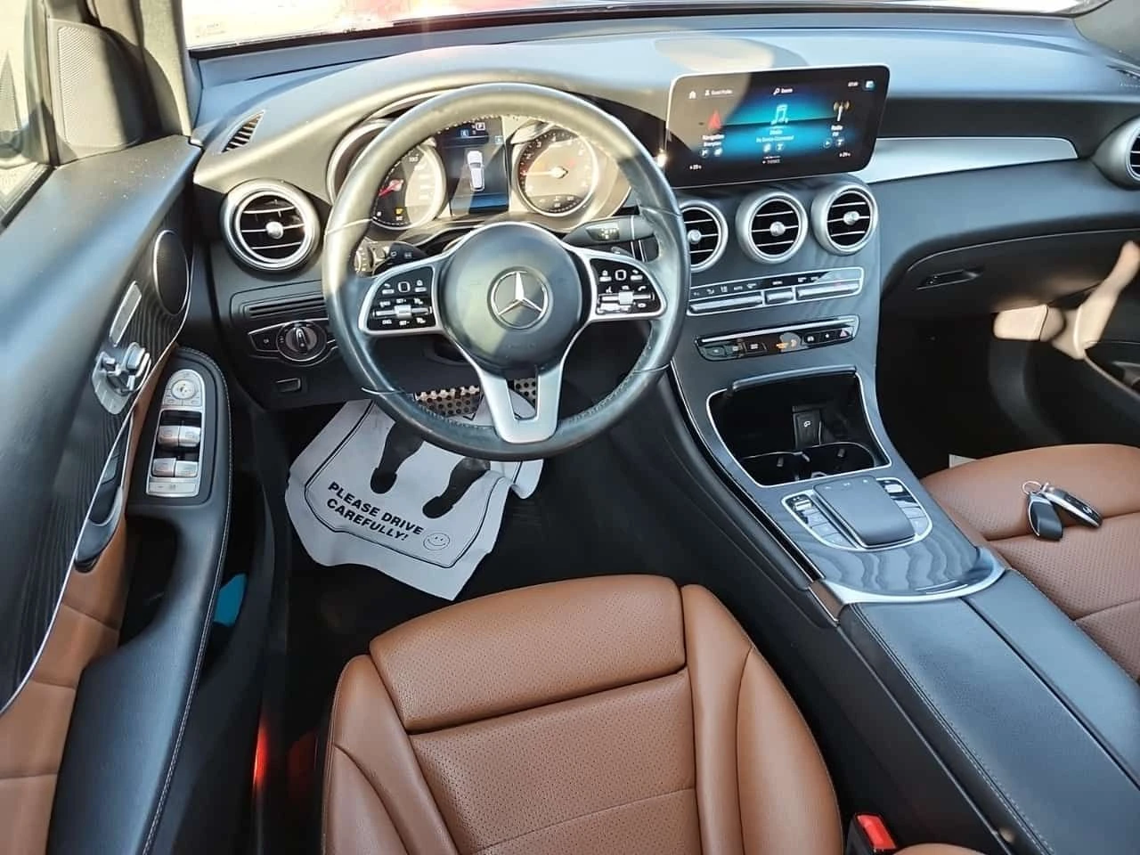 Mercedes-Benz GLC 300 АМГ ПАКЕТ/CARFAX/ПОДГРЕВ/ПАНОРАМА/2 КЛЮЧА, снимка 10 - Автомобили и джипове - 55708661
