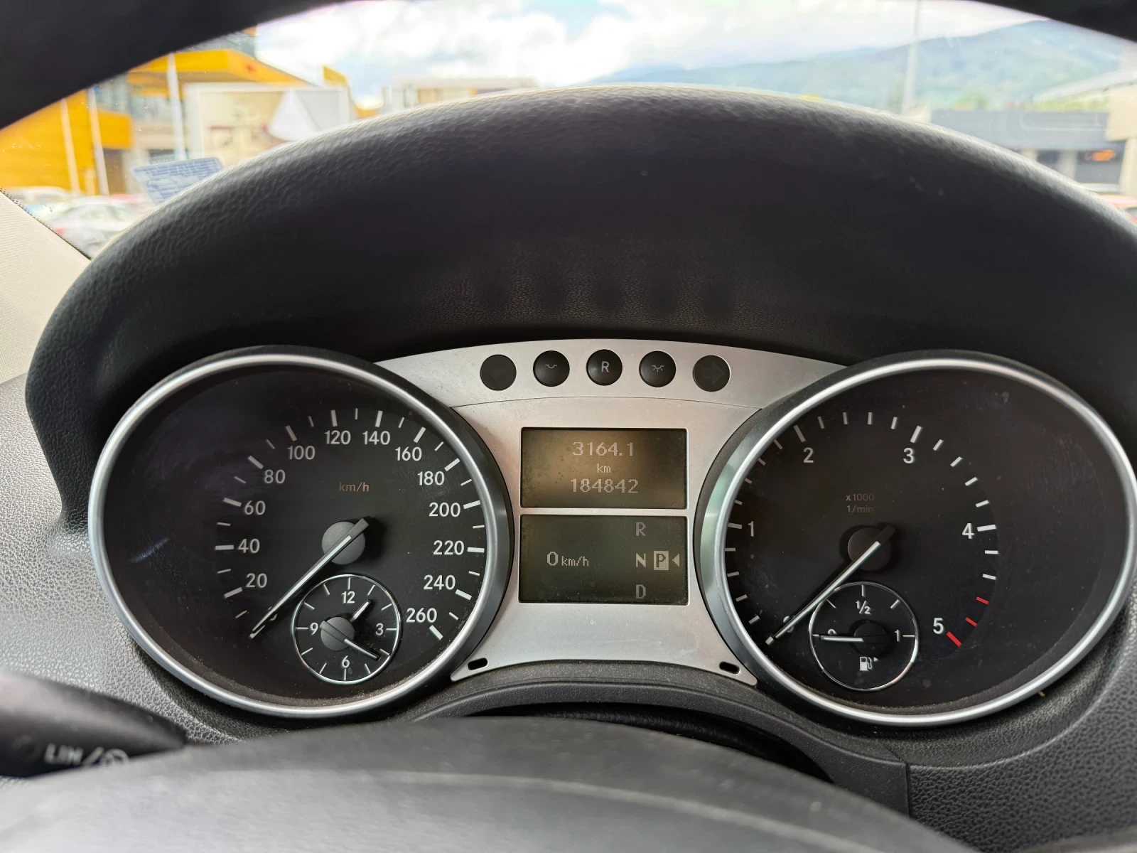 Mercedes-Benz ML 320, снимка 11 - Автомобили и джипове - 56243672