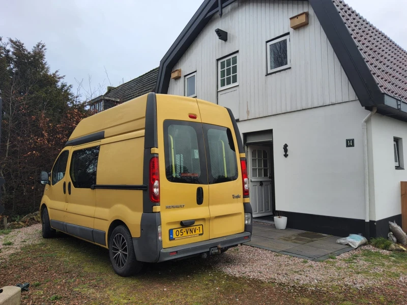 Renault Trafic, снимка 9 - Бусове и автобуси - 53253622