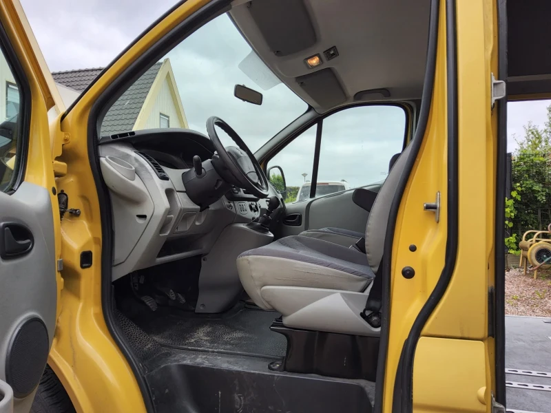 Renault Trafic, снимка 6 - Бусове и автобуси - 53253622