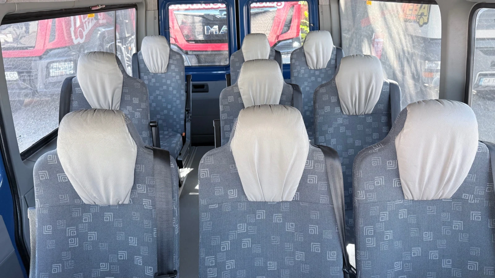 Mercedes-Benz Sprinter 211 Пътнически 16 места, снимка 6 - Бусове и автобуси - 54903003