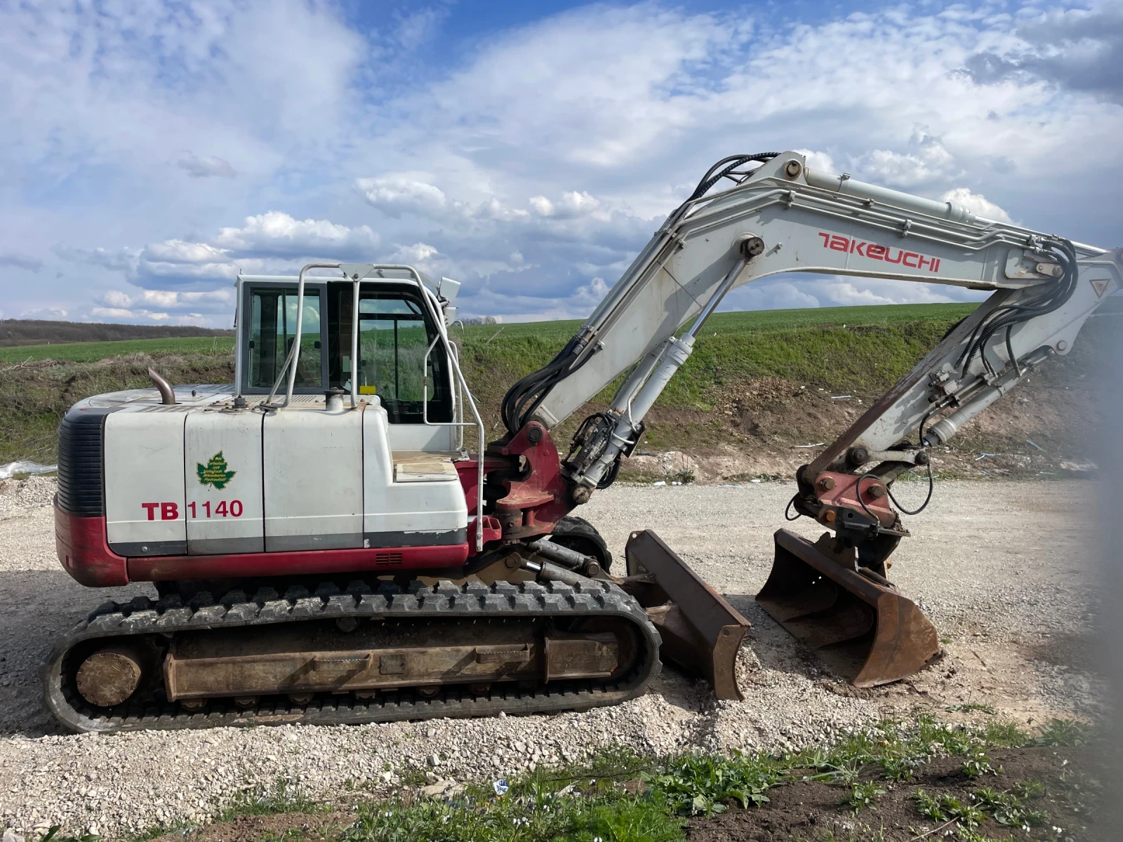 ����� Takeuchi TB1140 | Mobile.bg � ����������� 6