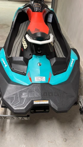 Джет Bombardier Sea Doo Spark Trixx 3Up 2017, снимка 4