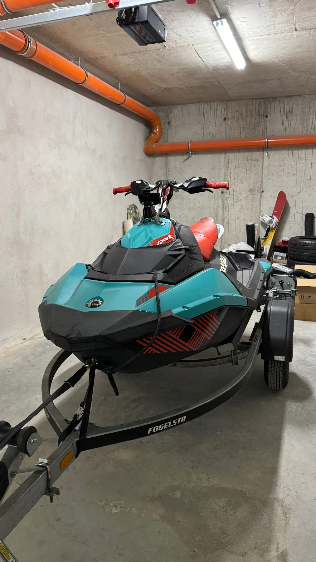 Джет Bombardier Sea Doo Spark Trixx 3Up 2017, снимка 3 - Воден транспорт - 55902205