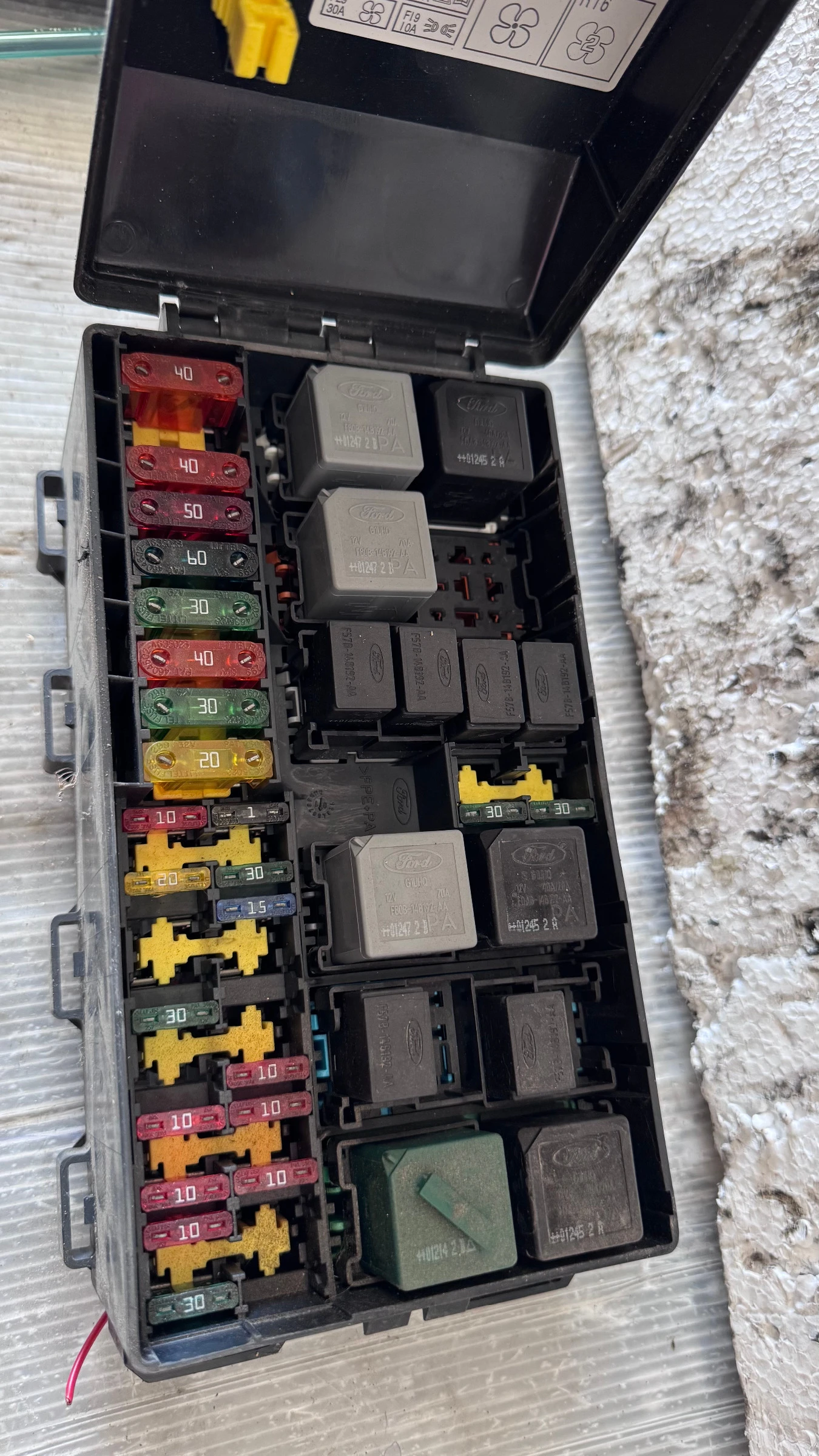 ��������� ����� (������� ����� BSI / BSM ) �� Ford Focus - 98AG-14A076-AG /  518261300 / 98AG-14A067 | Mobile.bg � ����������� 1