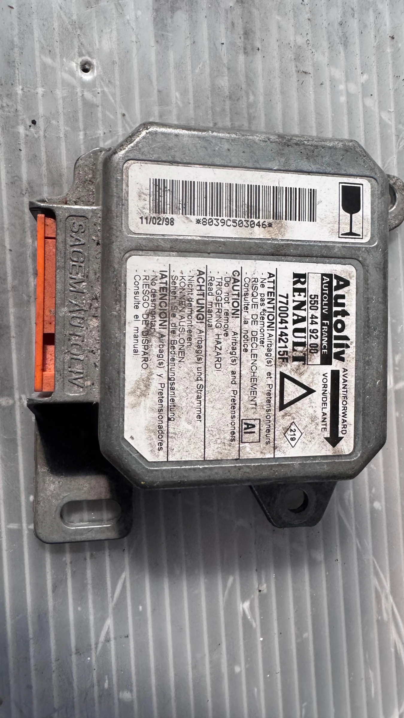 Airbag  /  /  a Renault Laguna - 7700414215F / 550449200 | Mobile.bg   2