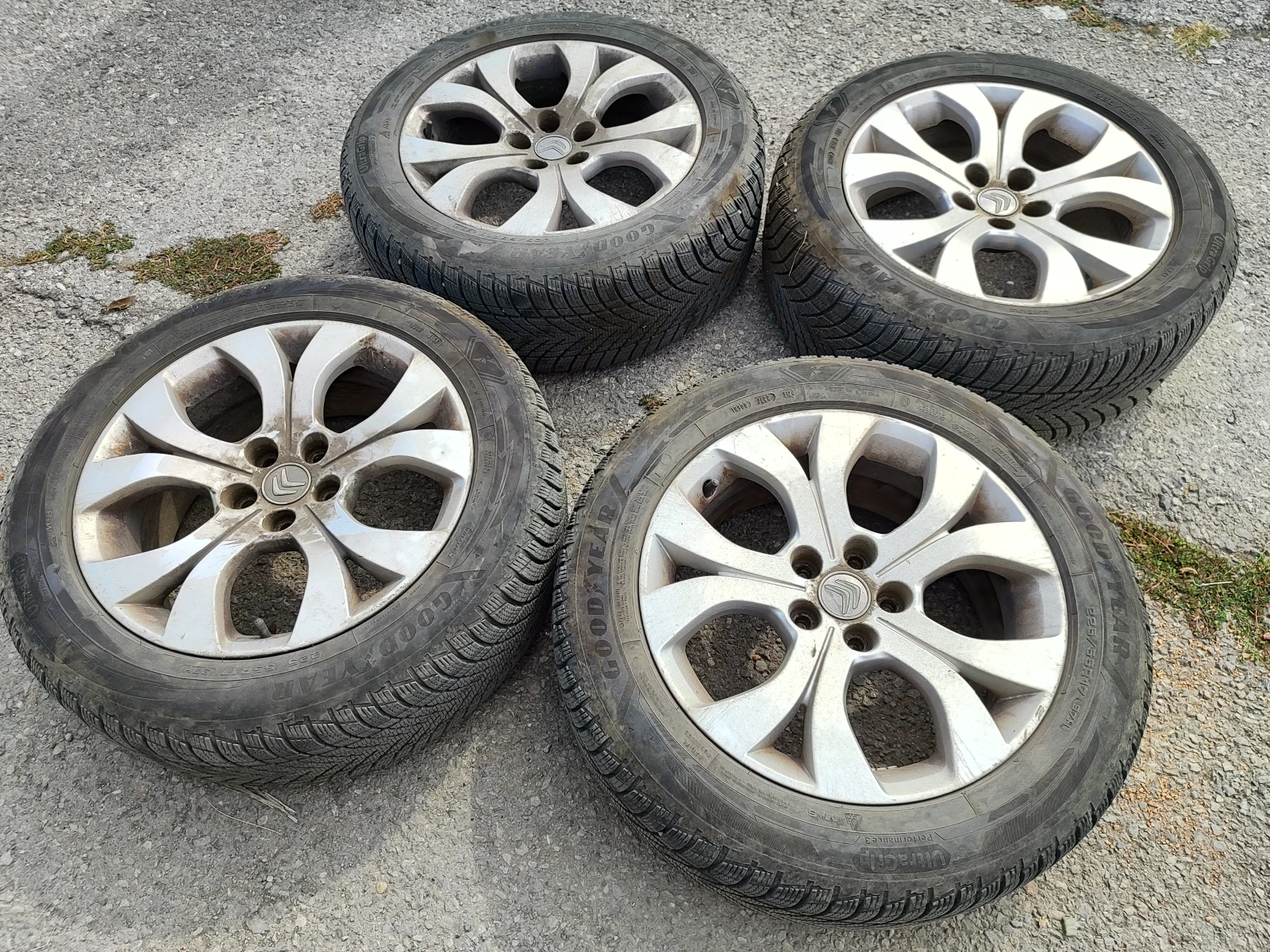 Гуми с джанти Goodyear 225/55R17