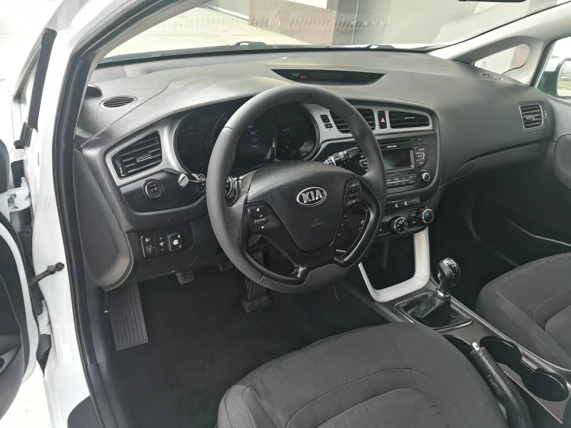 Kia Ceed 1.4 бензин газ, снимка 7 - Автомобили и джипове - 41001473