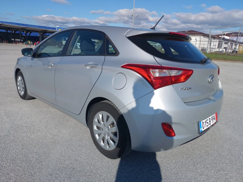 Hyundai I30 1.6 CRDi EURO6 LED , снимка 3 - Автомобили и джипове - 47397624