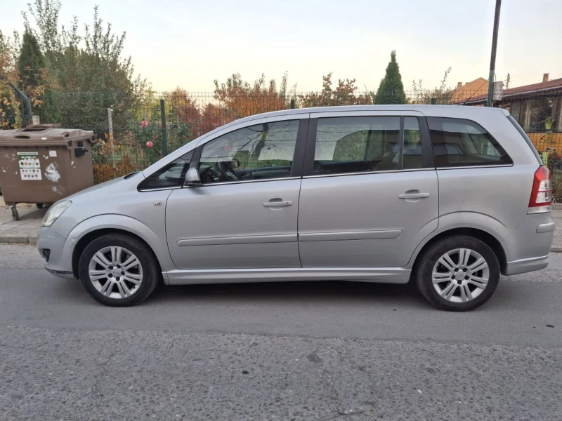 Opel Zafira МЕТАН-БЕНЗИН, снимка 3 - Автомобили и джипове - 48438602