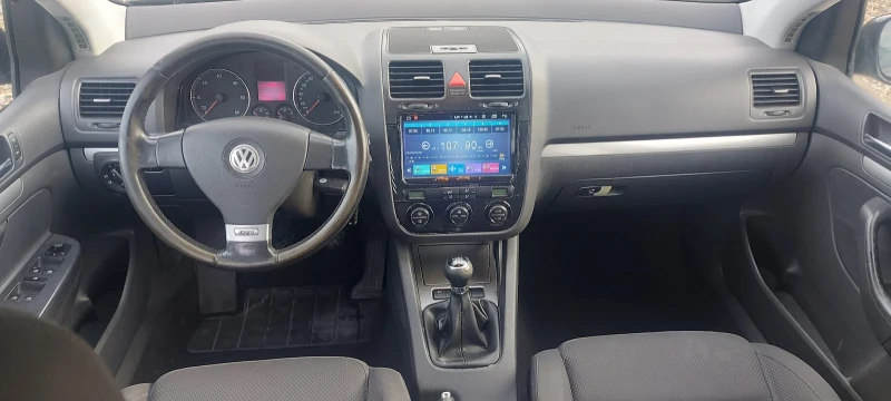 VW Golf 2.0TDI, снимка 6 - Автомобили и джипове - 48786387