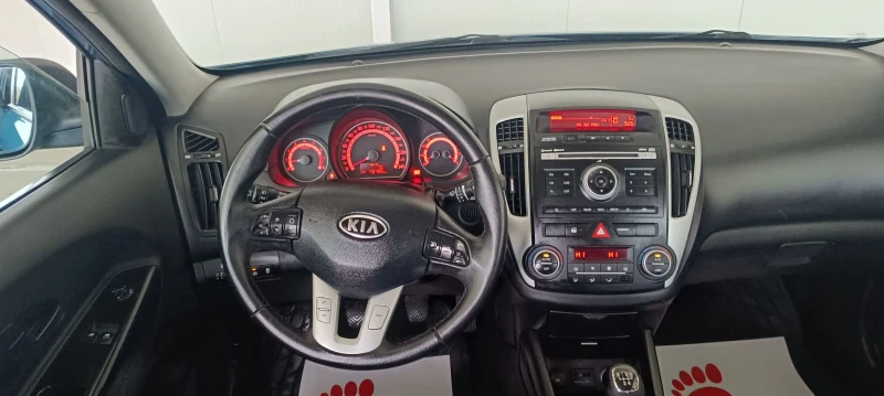 Kia Ceed 1.4, снимка 14 - Автомобили и джипове - 49067731