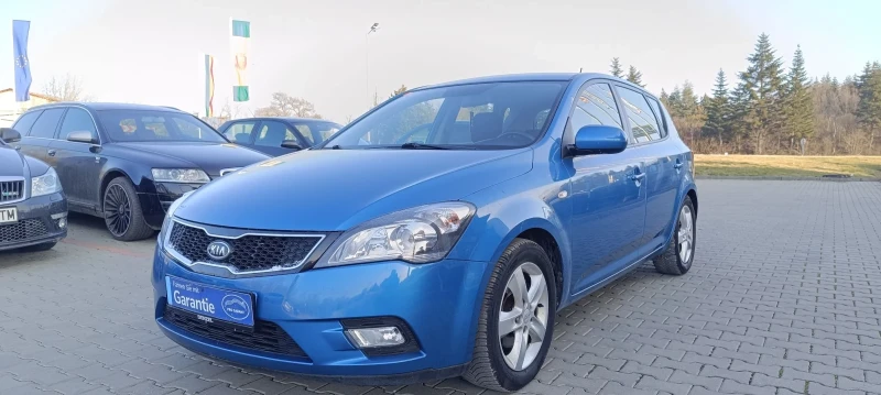 Kia Ceed 1.4, снимка 2 - Автомобили и джипове - 49067731