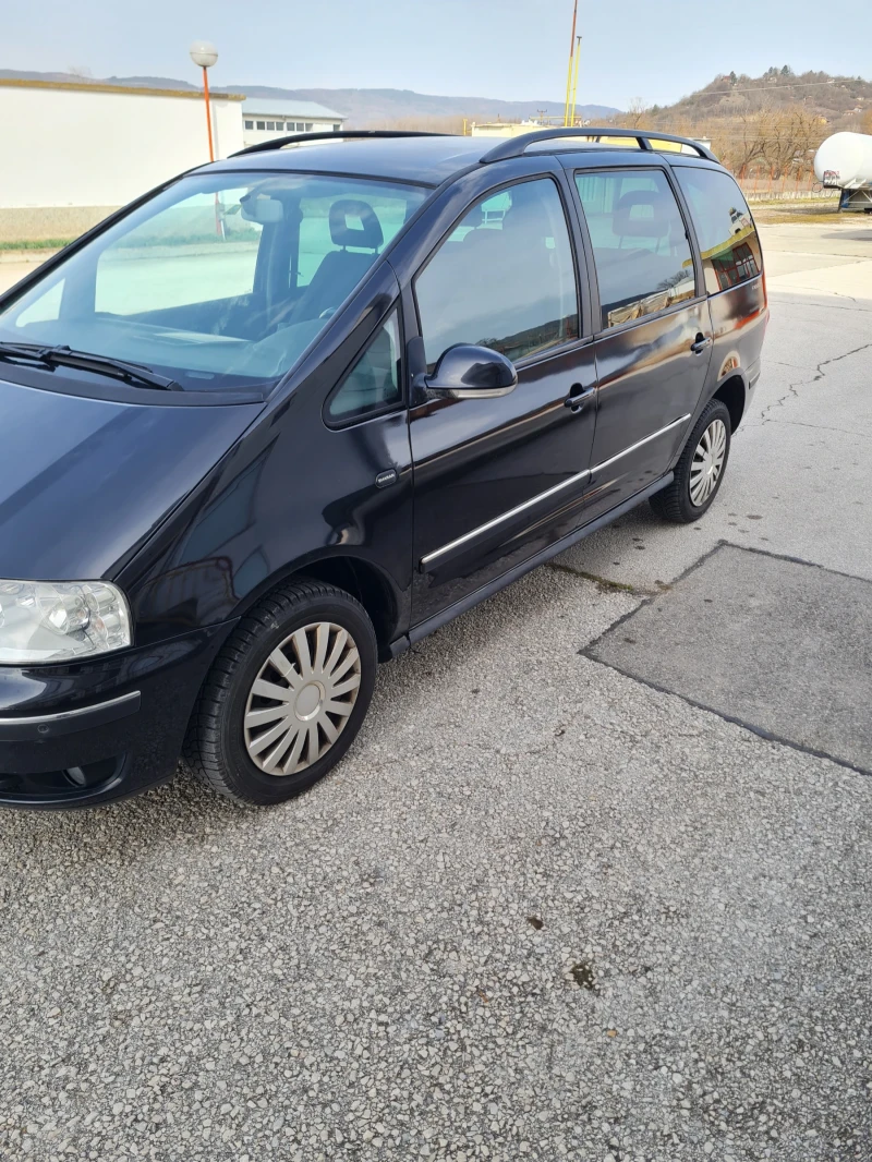 VW Sharan 1.9TDI 131к.с. 7местен , снимка 4 - Автомобили и джипове - 49485092