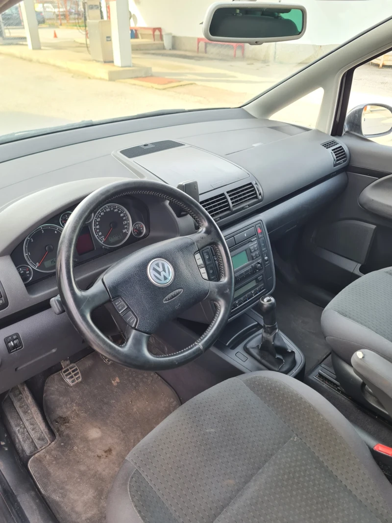 VW Sharan 1.9TDI 131к.с. 7местен , снимка 8 - Автомобили и джипове - 49485092