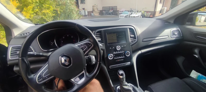 Renault Megane 1.5DCI , снимка 6 - Автомобили и джипове - 53050518