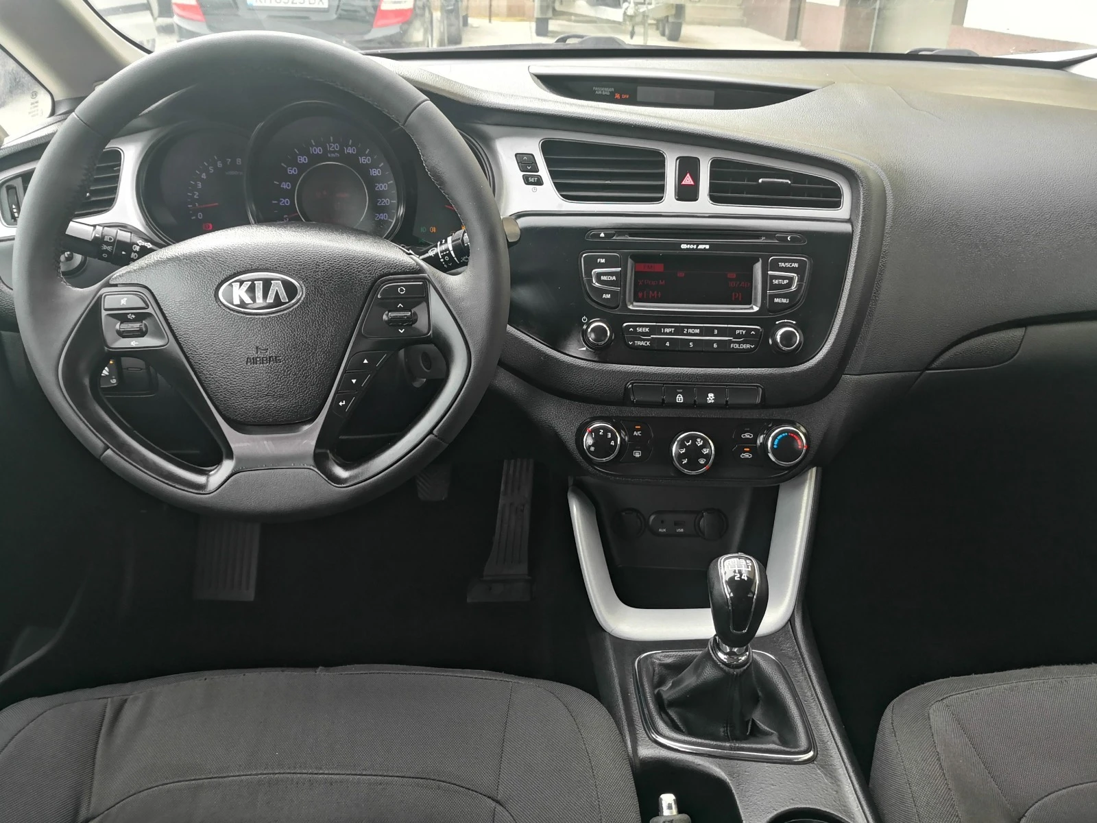 Kia Ceed 1.4 бензин газ | Mobile.bg — изображение 12