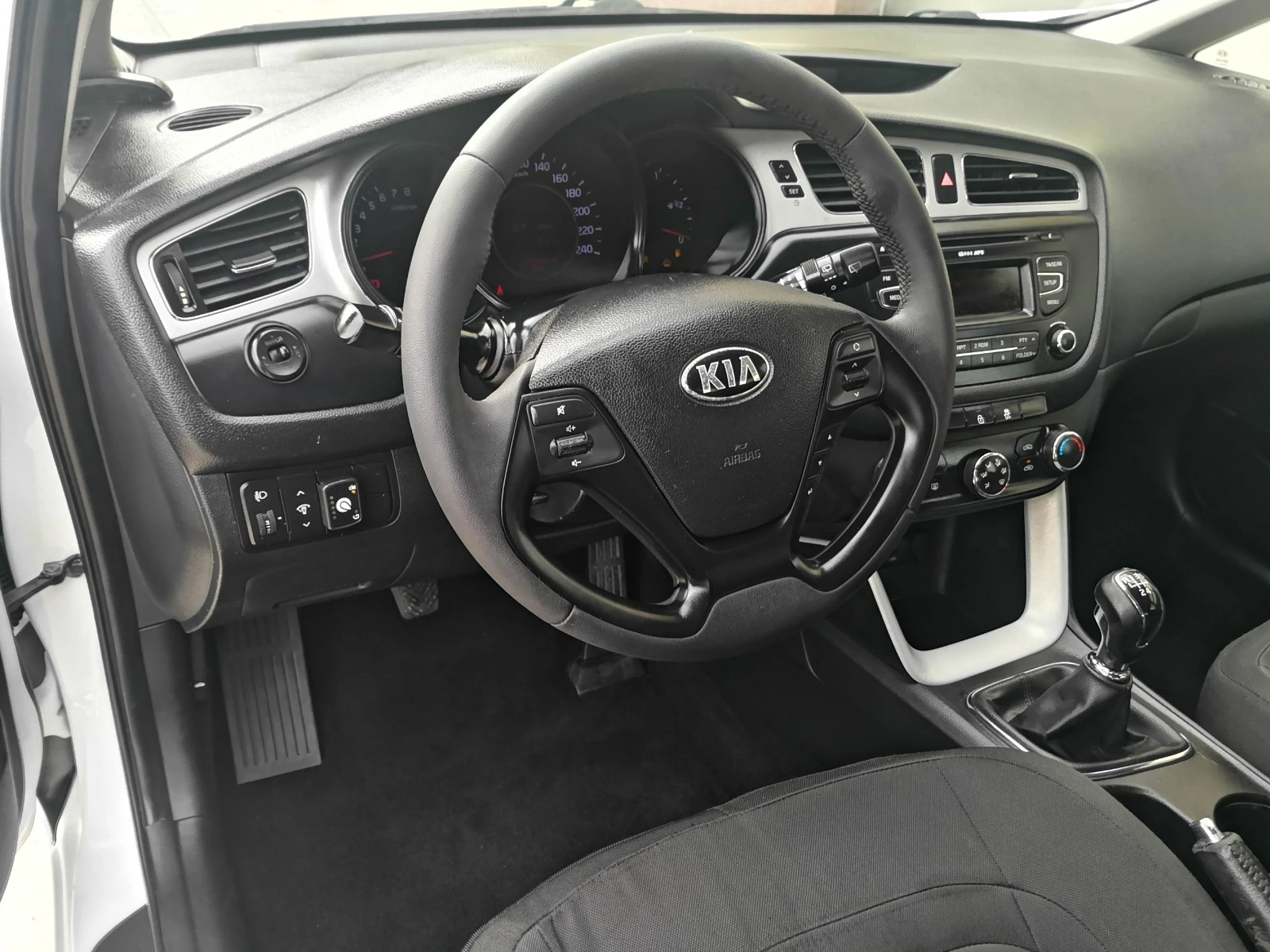 Kia Ceed 1.4 бензин газ | Mobile.bg — изображение 14