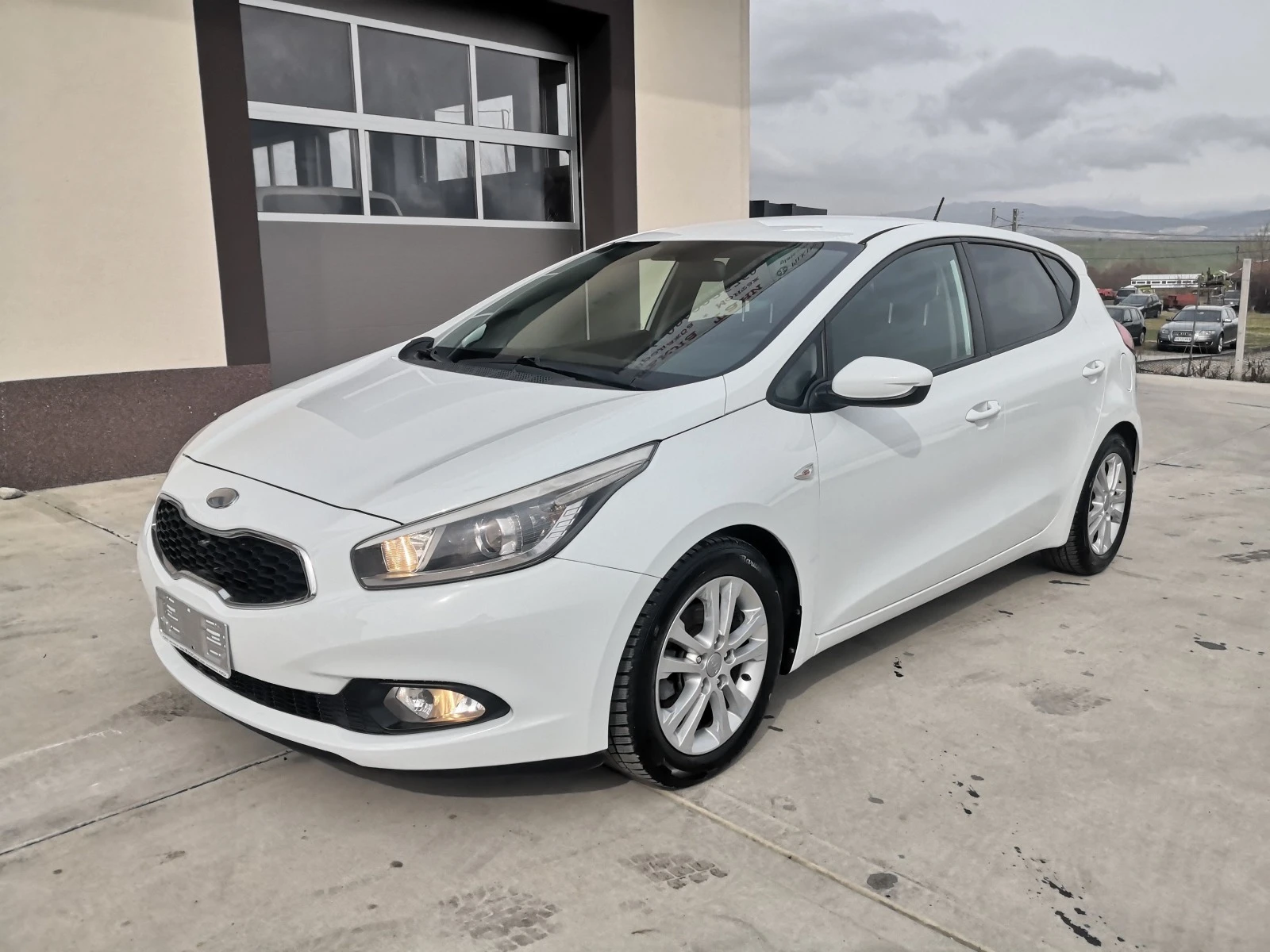 Kia Ceed 1.4 бензин газ - [1] 