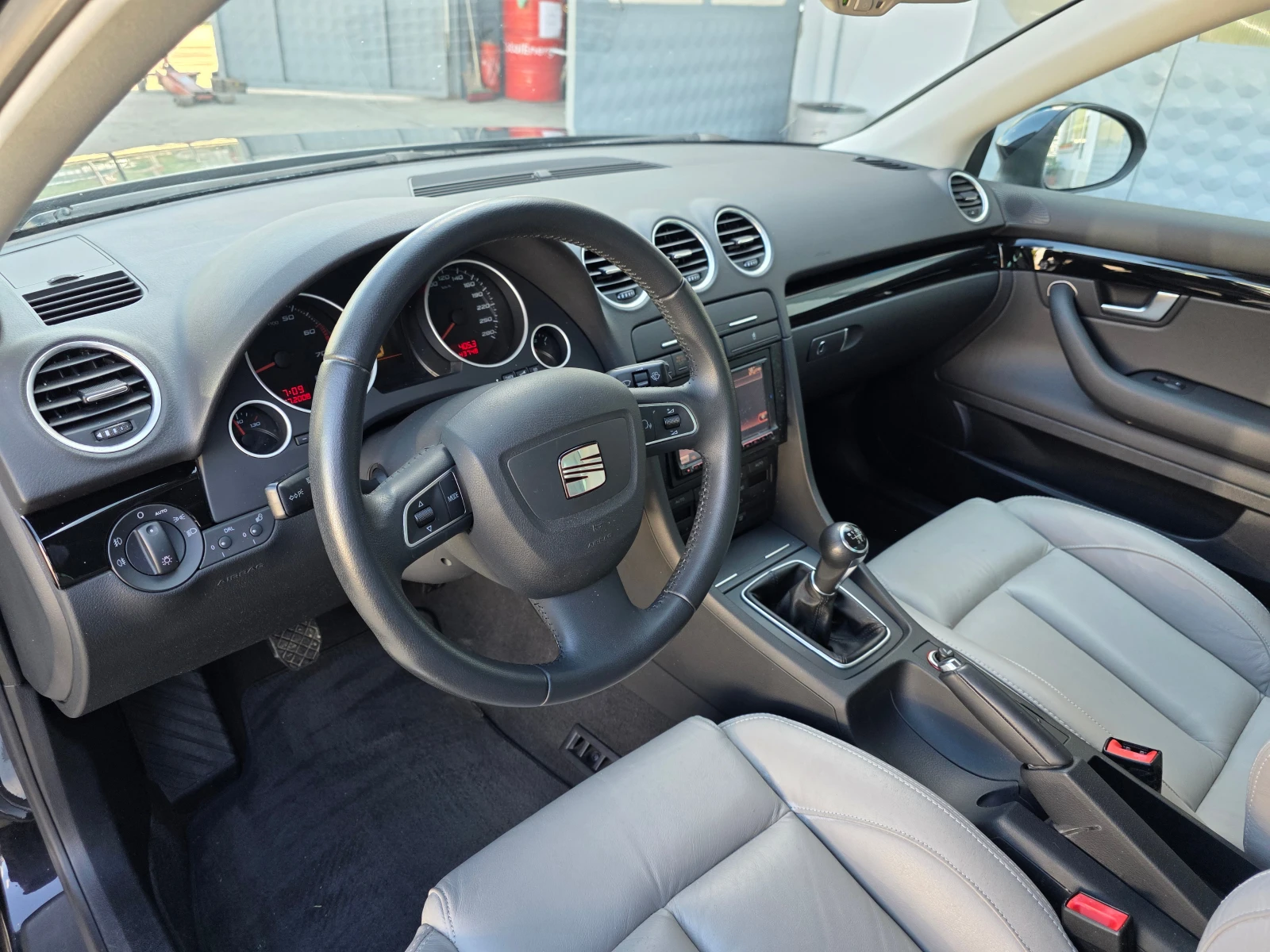 Seat Exeo 2.0TSI SPORT 44000km! ИСТИНСКИ УНИКАТ! | Mobile.bg — изображение 13