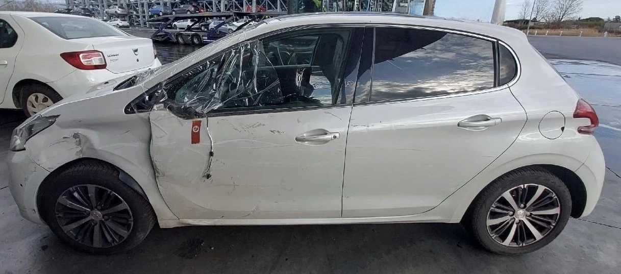 Peugeot 208 AUTOMATIC EURO 6 Rolland Garros! | Mobile.bg � ����������� 4