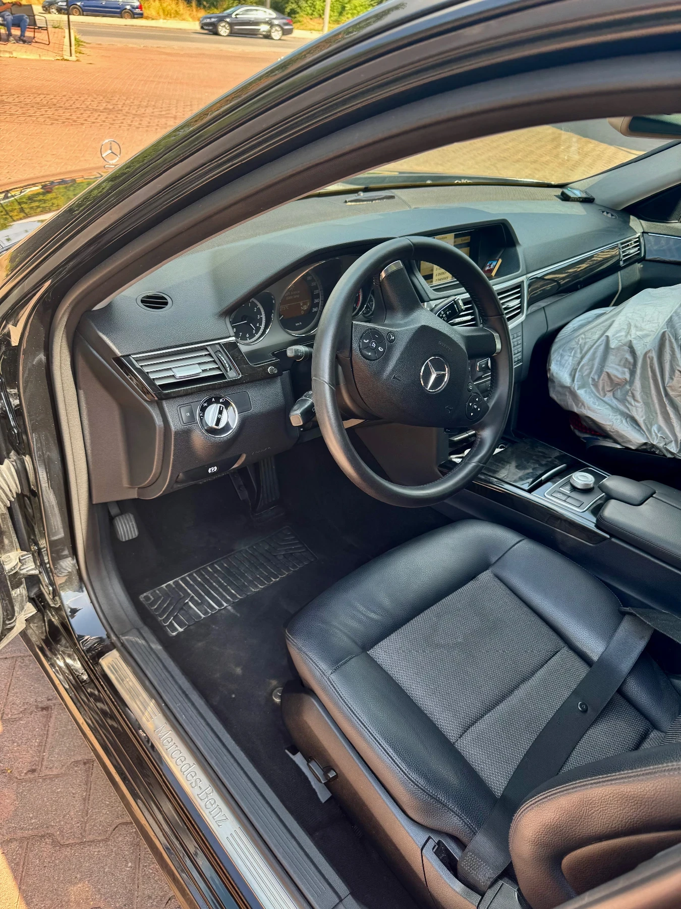 Mercedes-Benz E 350 Mercedes E350 Avantgarde, снимка 11 - Автомобили и джипове - 53767222