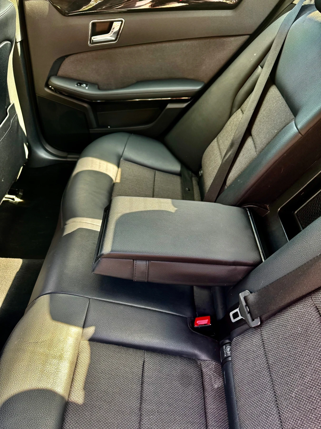 Mercedes-Benz E 350 Mercedes E350 Avantgarde, снимка 7 - Автомобили и джипове - 53767222