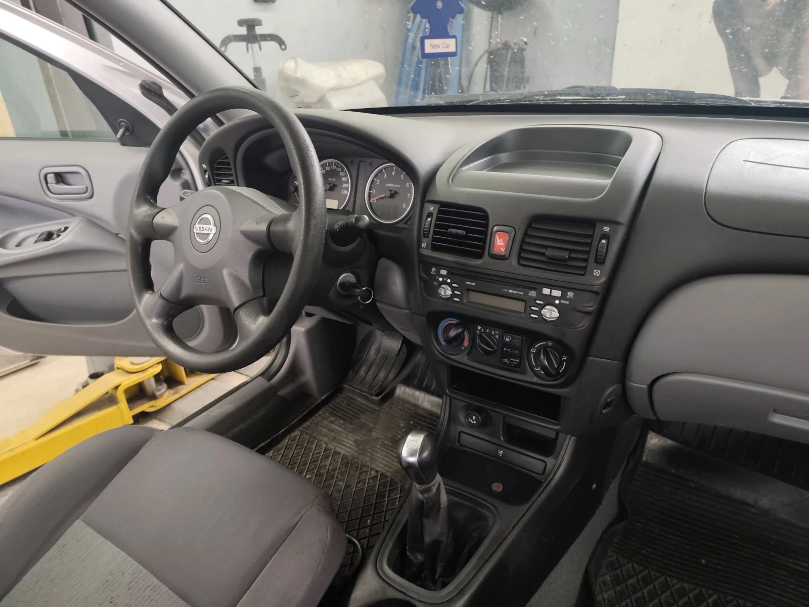 Nissan Almera 1.5/90к.с., снимка 6 - Автомобили и джипове - 53999484