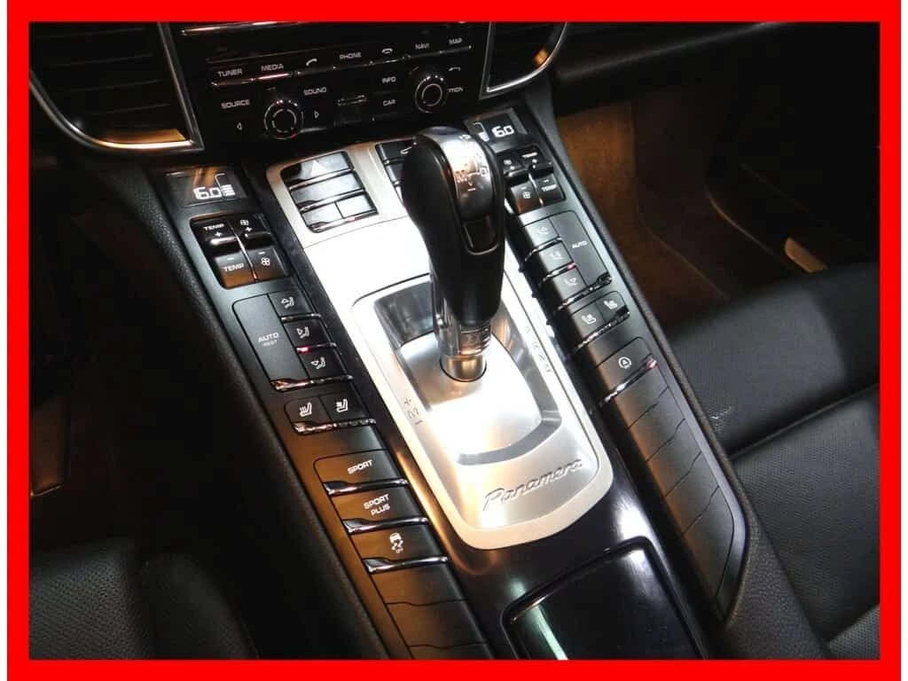 Porsche Panamera * 4 * CHRONO PKG/NAVI/BACKUP CAM/LEATHER/SUNROOF/L, снимка 16 - Автомобили и джипове - 54055988