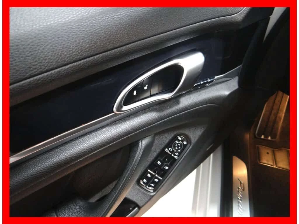 Porsche Panamera * 4 * CHRONO PKG/NAVI/BACKUP CAM/LEATHER/SUNROOF/L, снимка 14 - Автомобили и джипове - 54055988