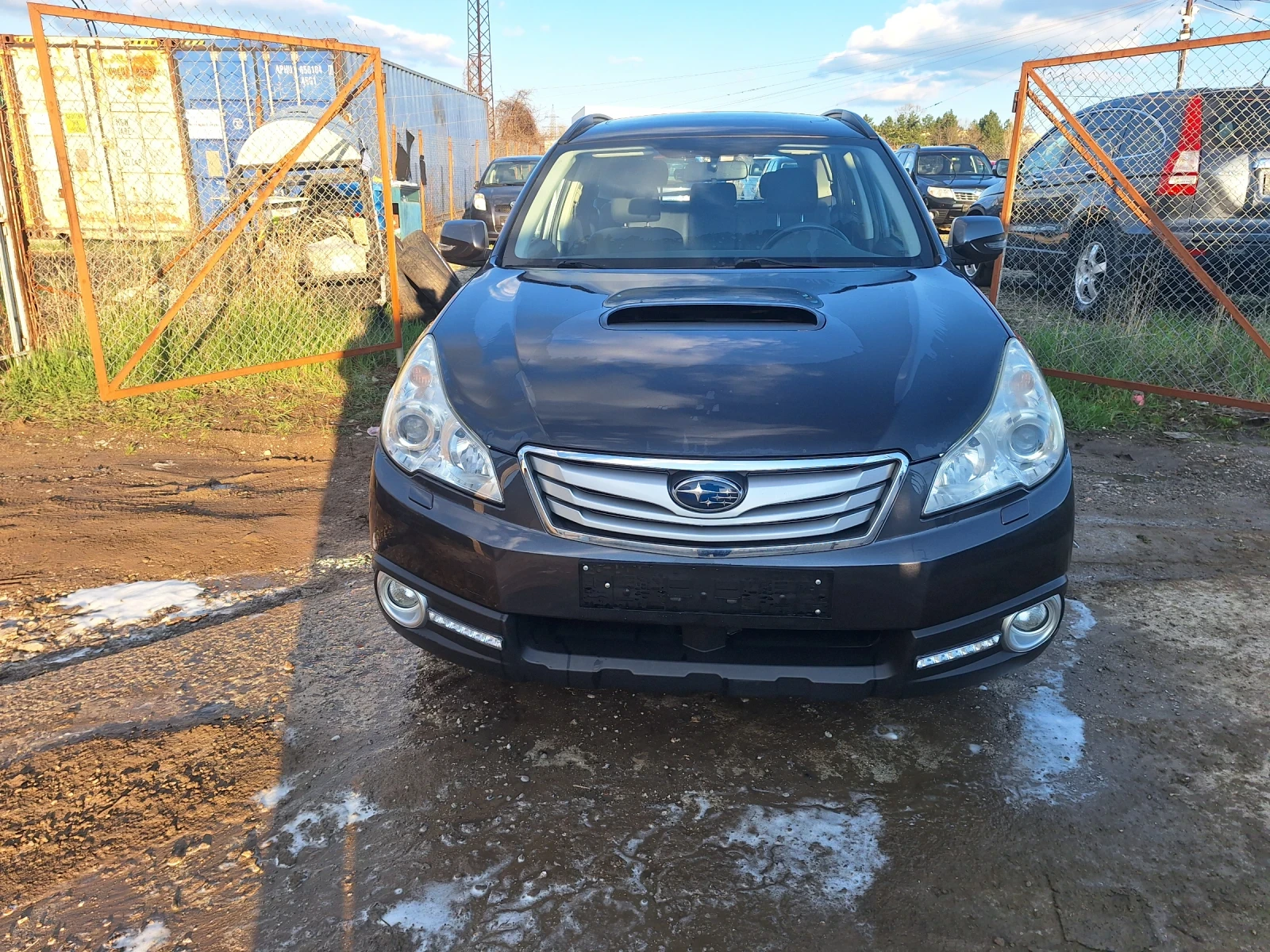 Subaru Outback 2.5 i, снимка 3 - Автомобили и джипове - 54102025