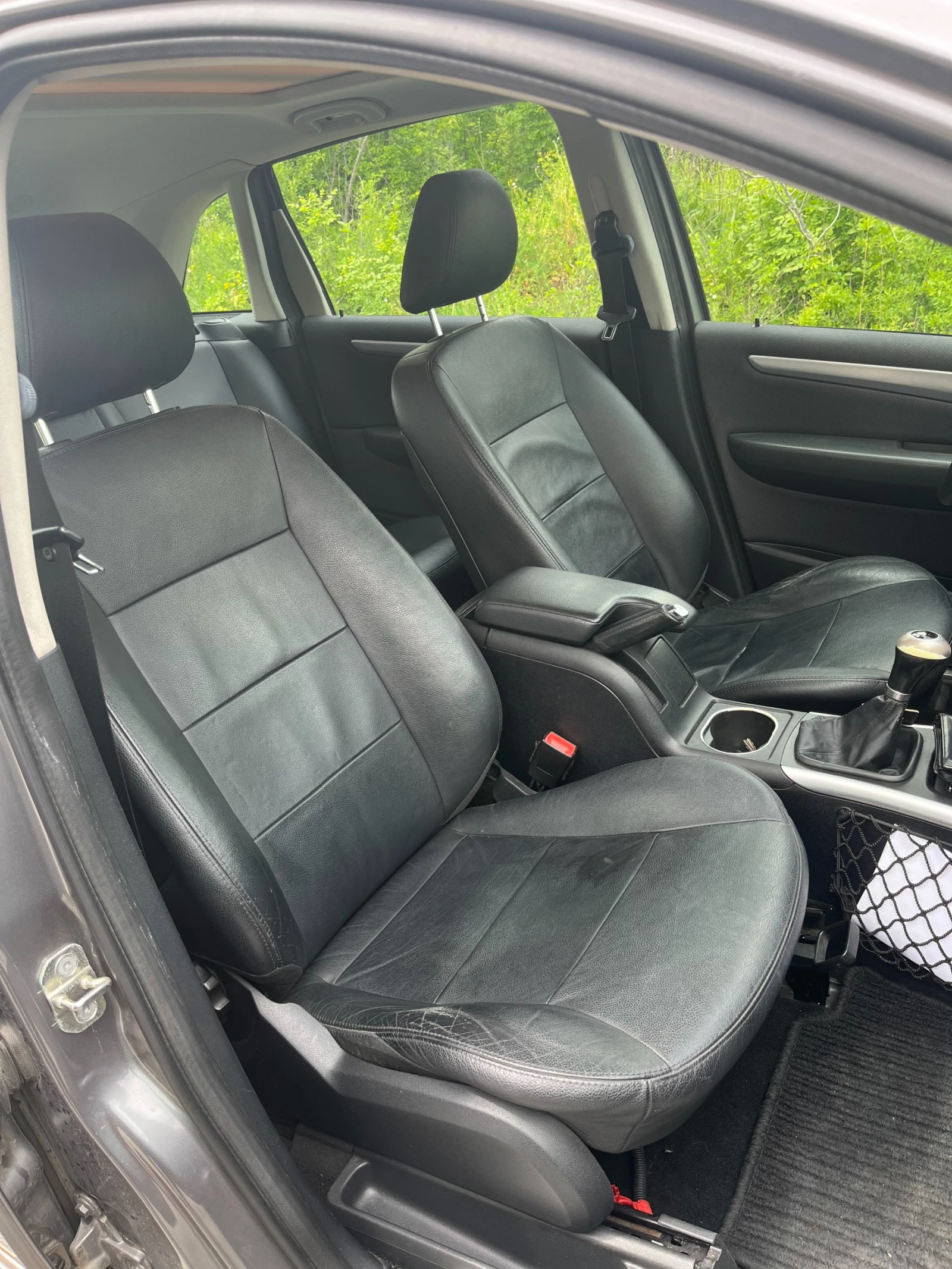 Mercedes-Benz B 200, снимка 10 - Автомобили и джипове - 54400549