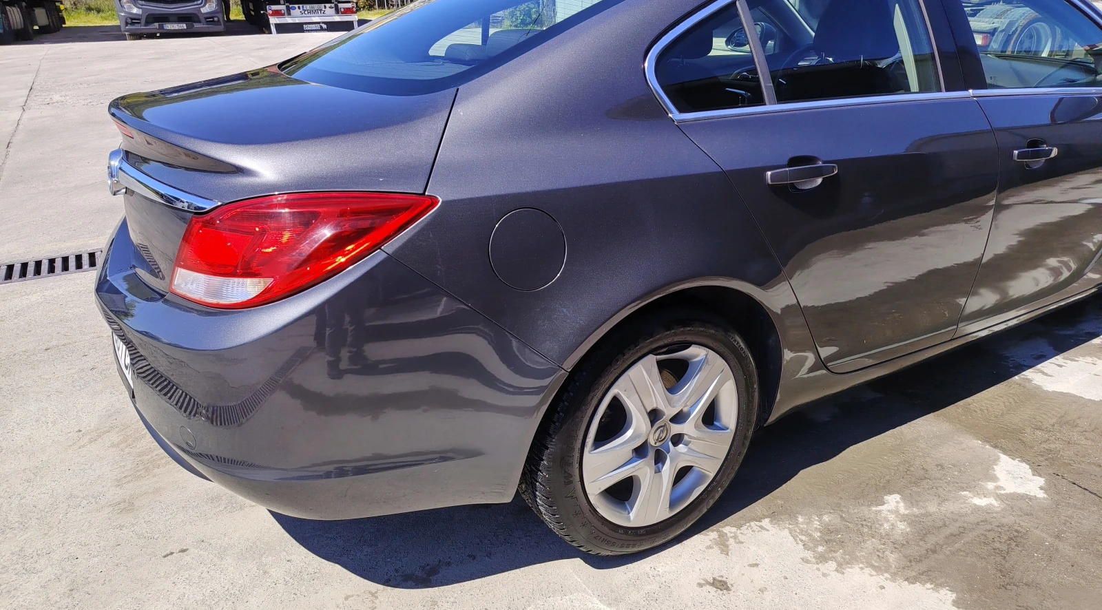 Opel Insignia 1, 8, снимка 3 - Автомобили и джипове - 54448214