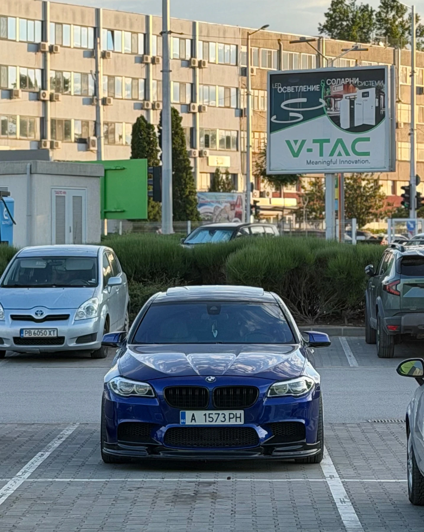 BMW 528 M-Pack LPG, снимка 7 - Автомобили и джипове - 54805855