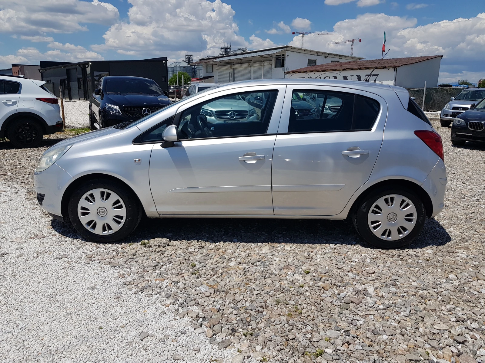 Opel Corsa 1.3 CDTI-75 к.с., снимка 8 - Автомобили и джипове - 55189972