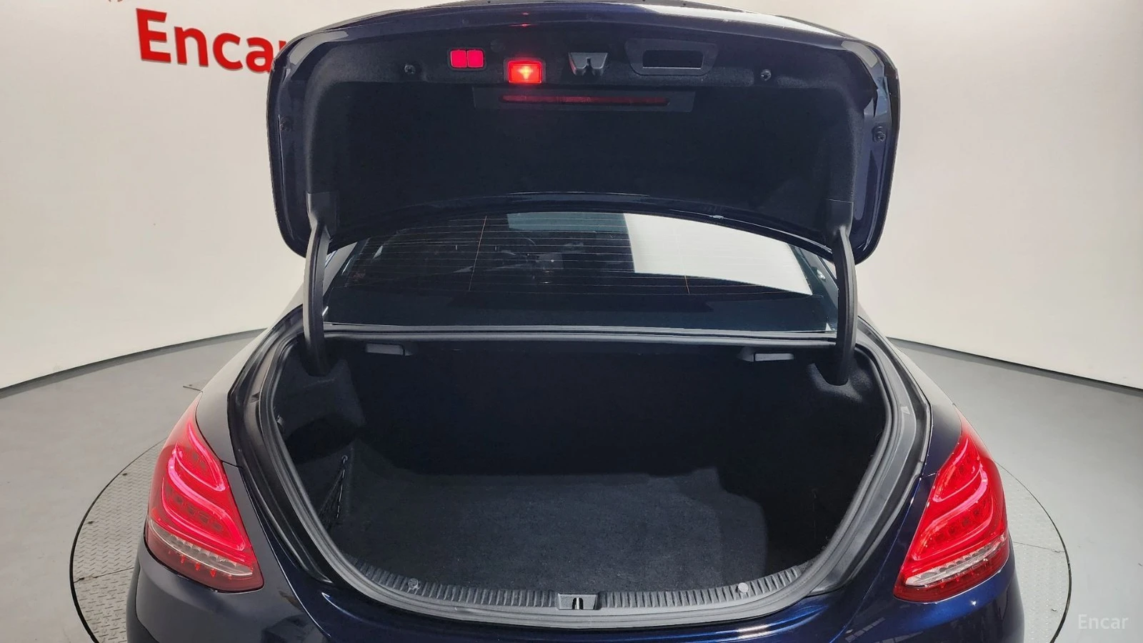 Mercedes-Benz C 43 AMG 4MATIC* HUD* КОЖА* НАВИ* ПАНО* АВТОКРЕДИТ, снимка 17 - Автомобили и джипове - 55618783