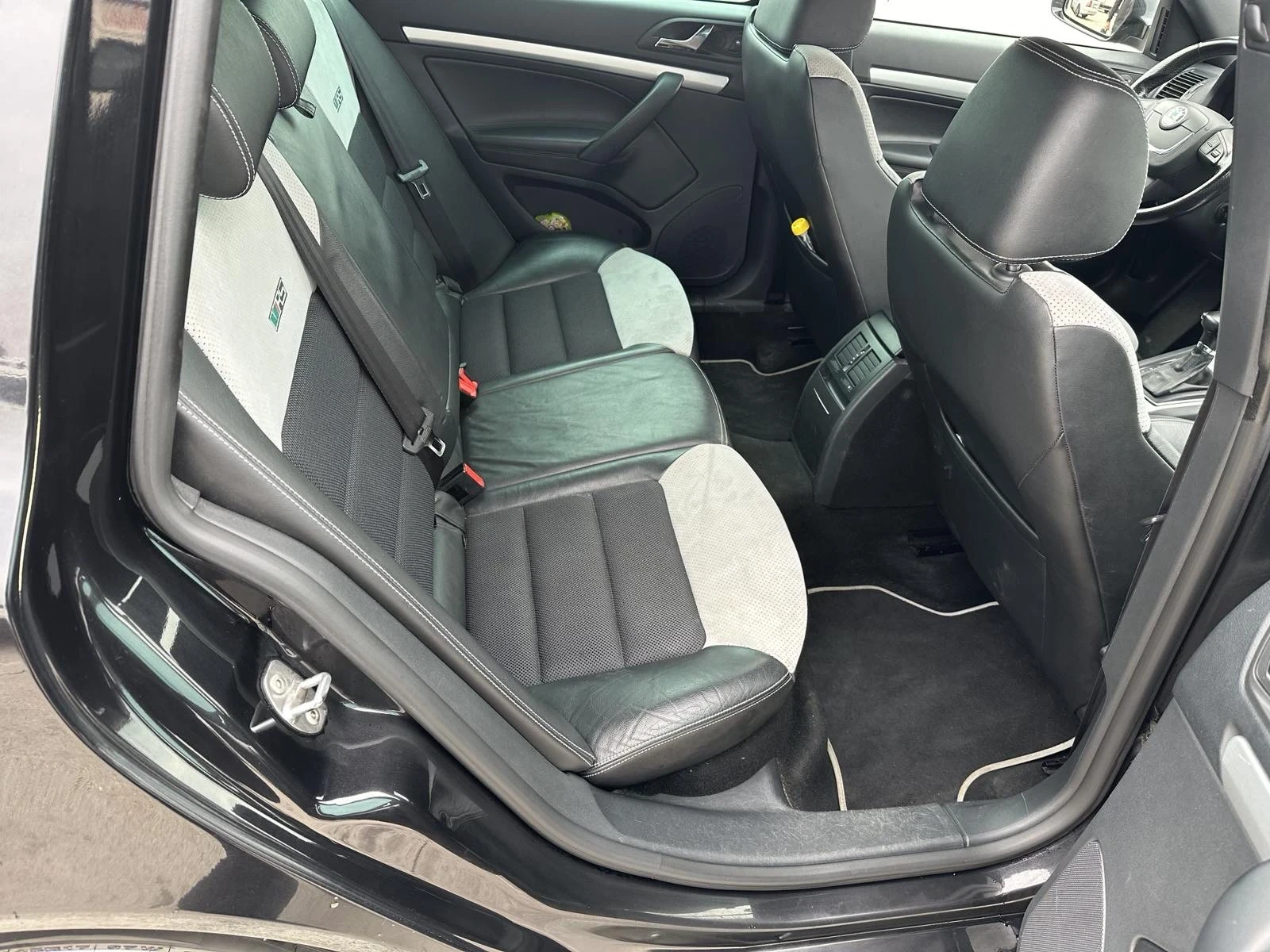 Skoda Octavia VRS, снимка 6 - Автомобили и джипове - 56706738