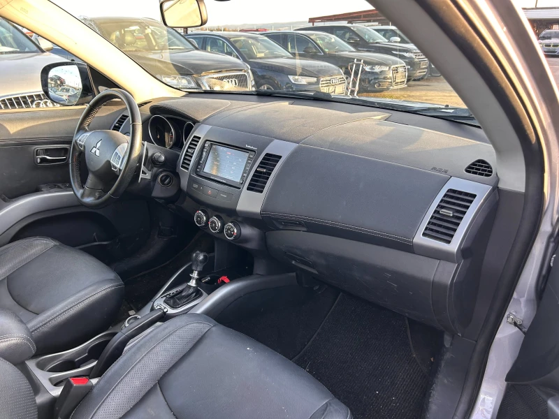 Mitsubishi Outlander 2.2DI-D 4WD AVTOMAT/KOJA/NAVI/KAMERA EURO 5, снимка 11 - Автомобили и джипове - 52247884